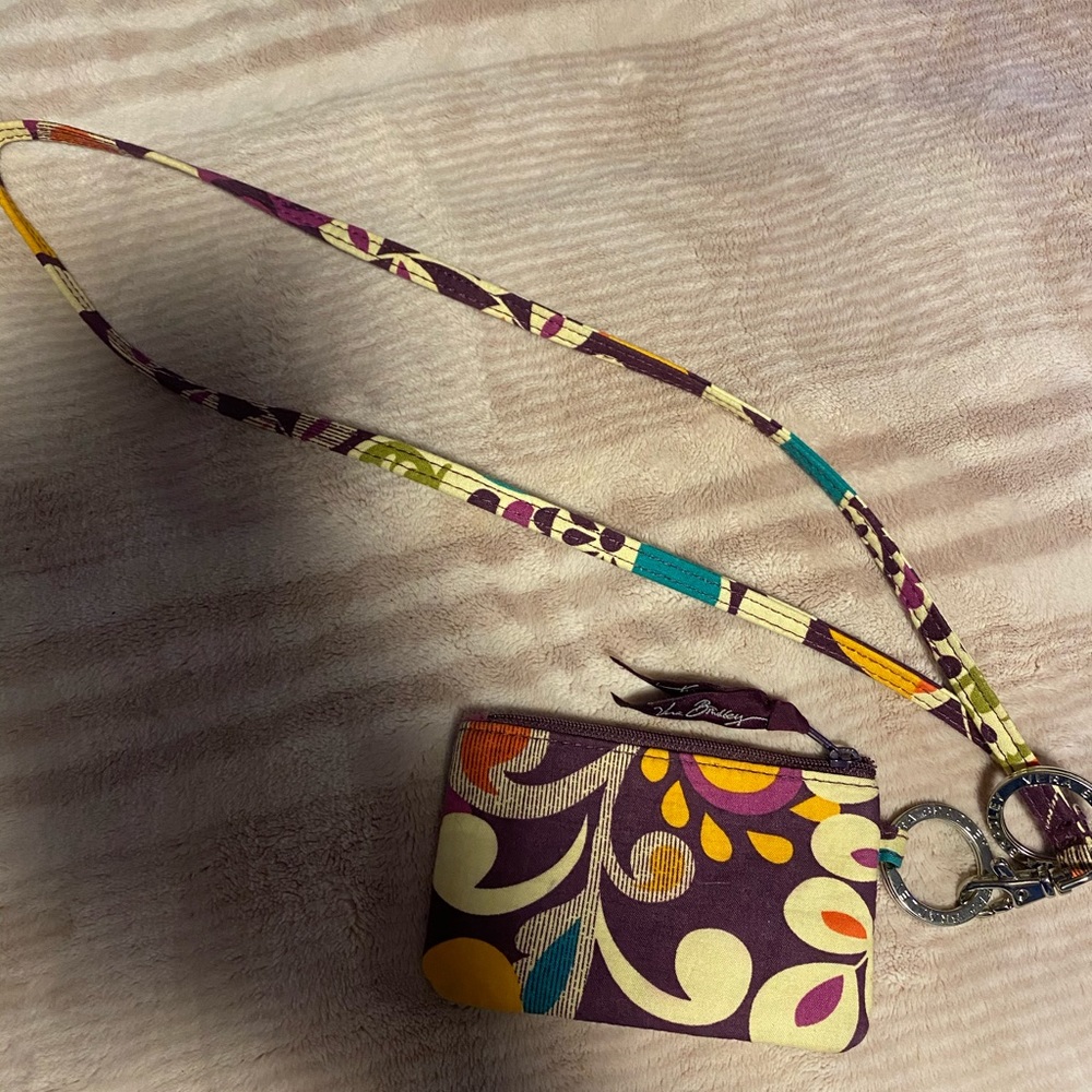 ✨VERA-BRADLEY COIN PURSE W LANYARD✨